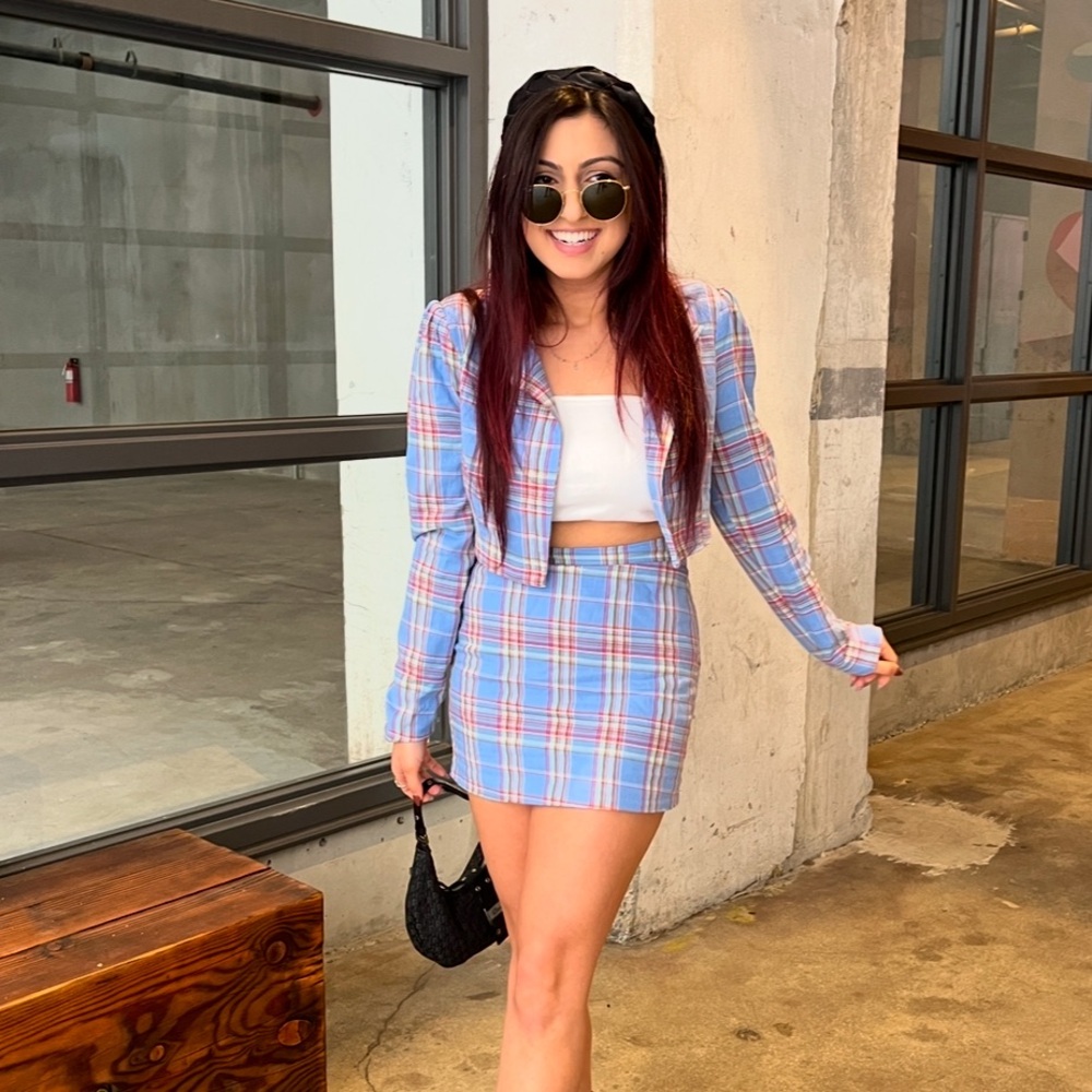Superdown dione blazer skirt set